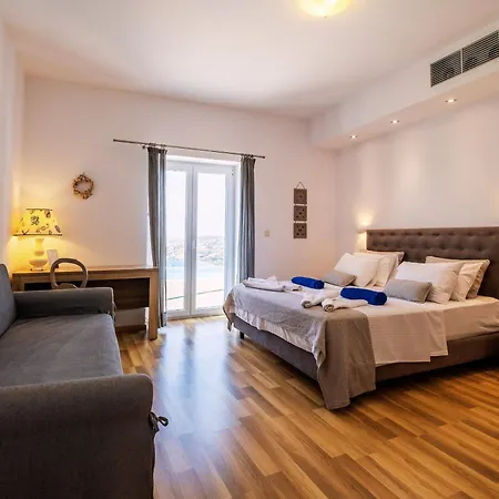 Quality Brand Villas: Luxurious 6br Monaco With Infinity Pool In Villa