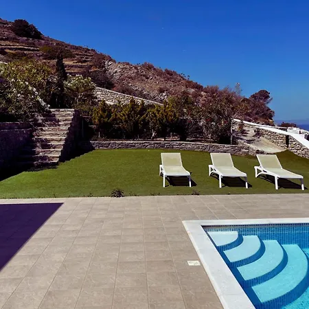 Villa Quality Brand Villas: Luxurious 6br Monaco With Infinity Pool In